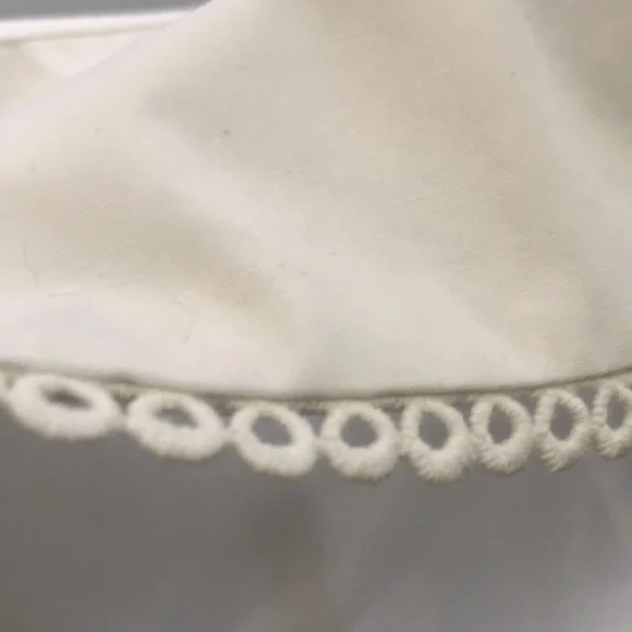 Q2 Button-Front Ruffle Shirt Embroidered Peter Pan collar Size S - Picture 13 of 15